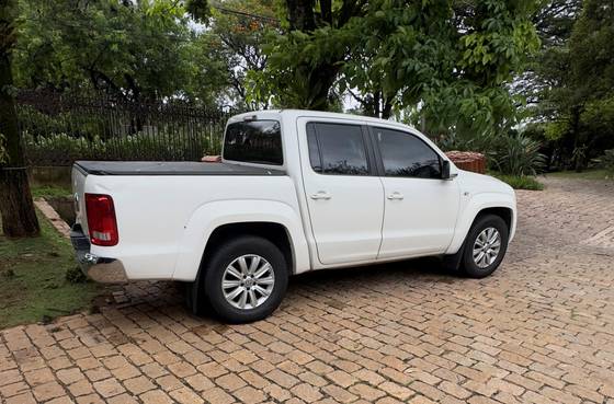 VOLKSWAGEN AMAROK 2.0 HIGHLINE 4X4 CD 16V TURBO INTERCOOLER DIESEL 4P AUTOMÁTICO